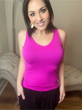 S/M Women’s Neon Hot Pink Tank Top - Comfortable Everyday Stretch